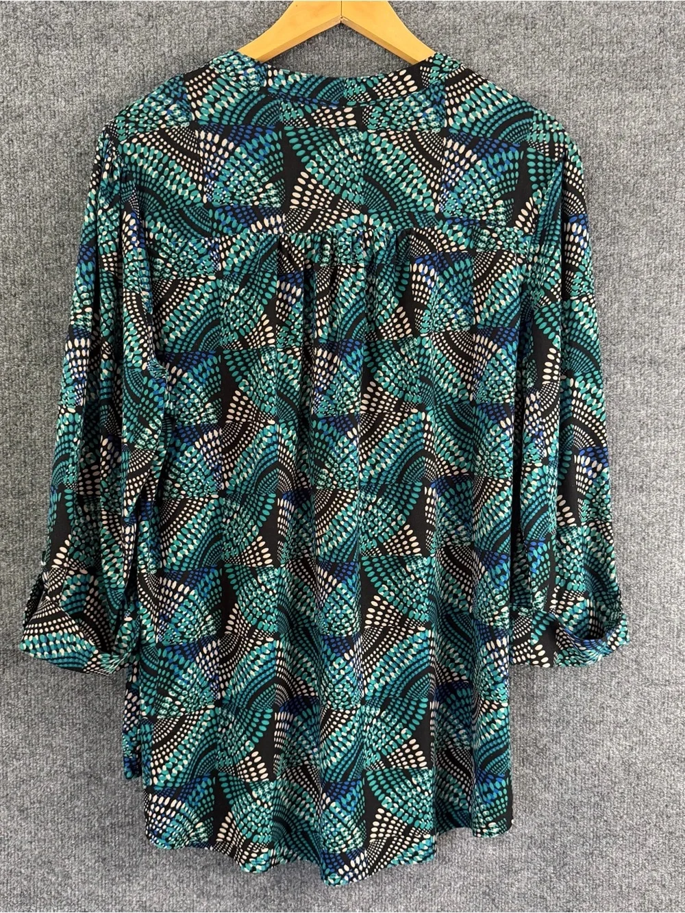 Cocomo Womens 2X Top 3/4 Sleeve Turquoise Geometric V Neck Print Office Casual